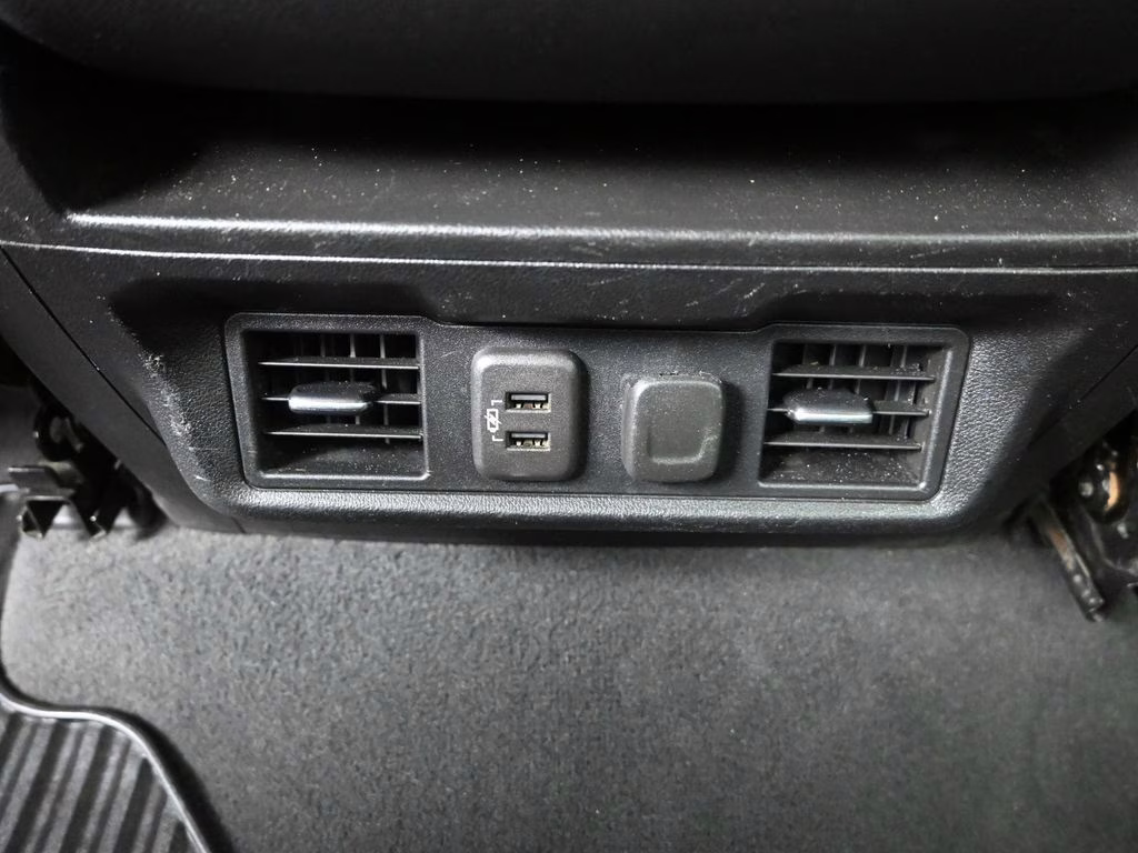 2022 Silver Ice Metallic Chevrolet Silverado 2500HD LTZ 4X4 Truck