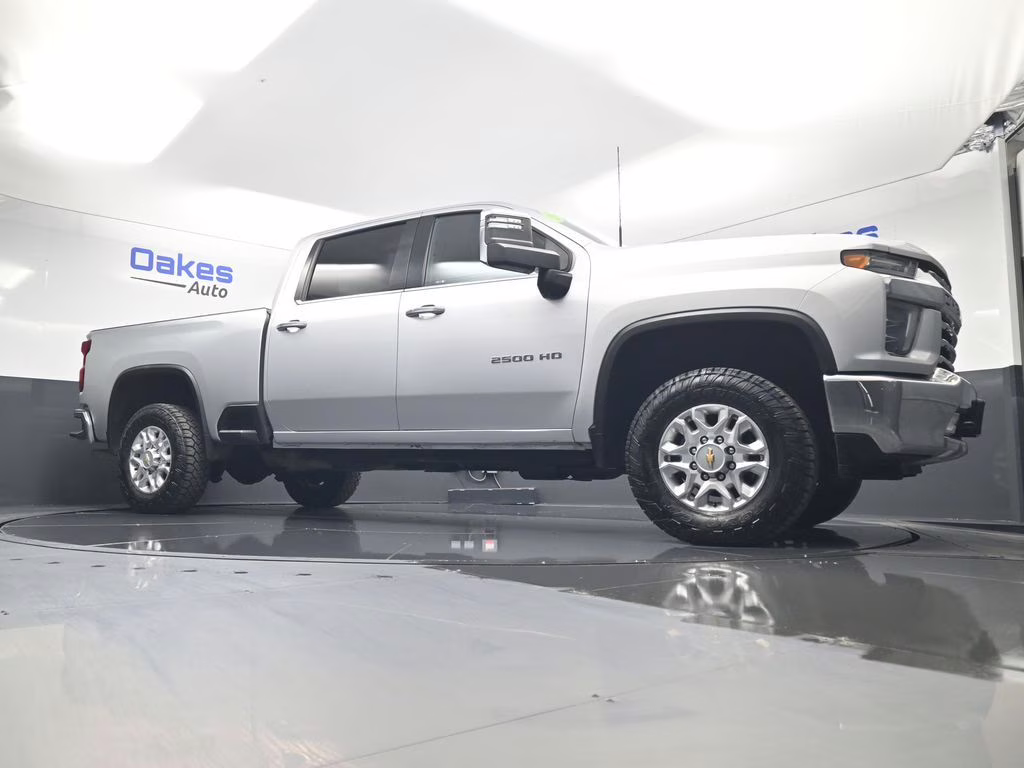 2022 Silver Ice Metallic Chevrolet Silverado 2500HD LTZ 4X4 Truck