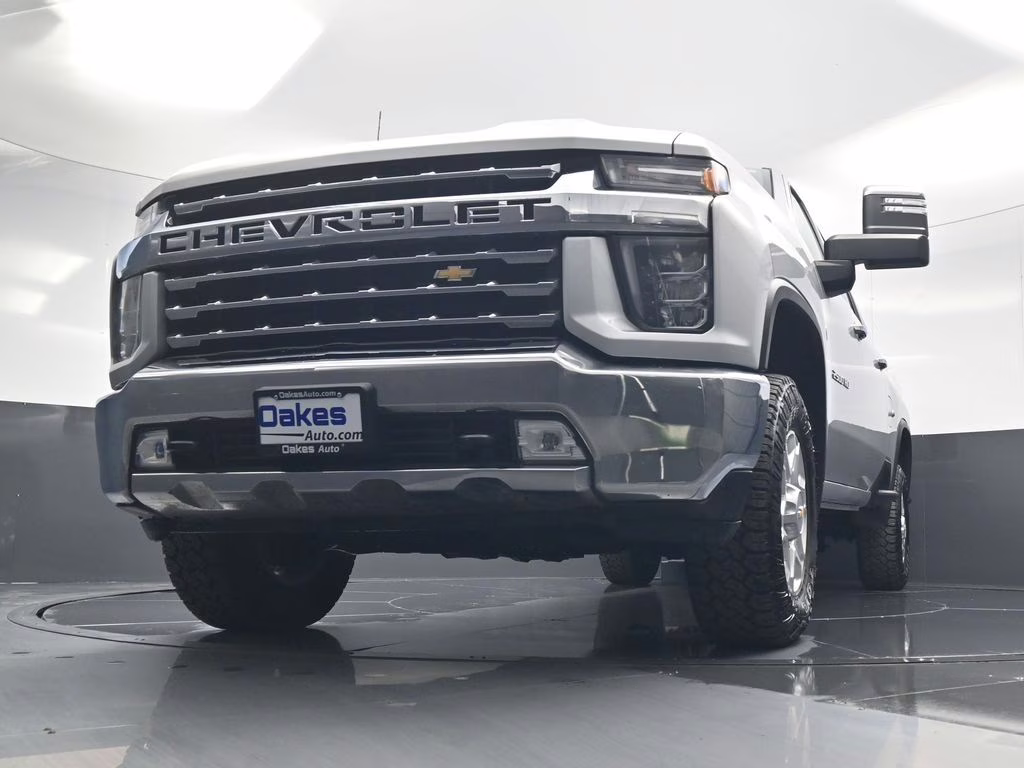 2022 Silver Ice Metallic Chevrolet Silverado 2500HD LTZ 4X4 Truck