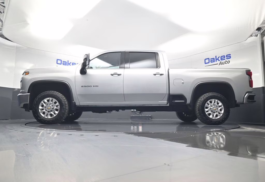 2022 Silver Ice Metallic Chevrolet Silverado 2500HD LTZ 4X4 Truck