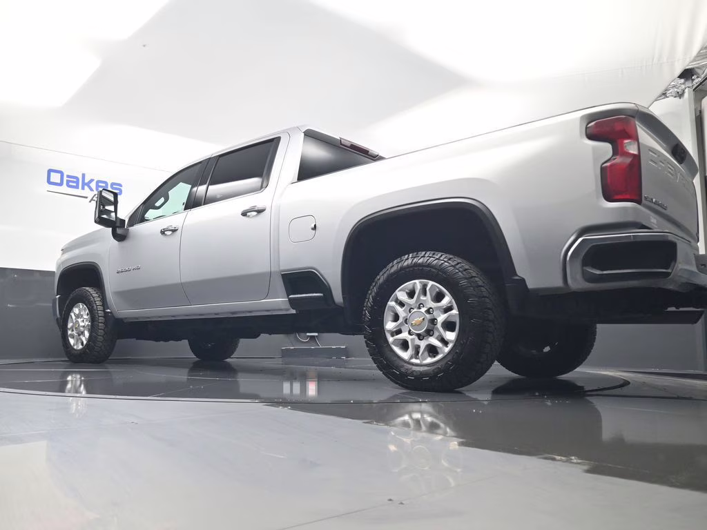 2022 Silver Ice Metallic Chevrolet Silverado 2500HD LTZ 4X4 Truck