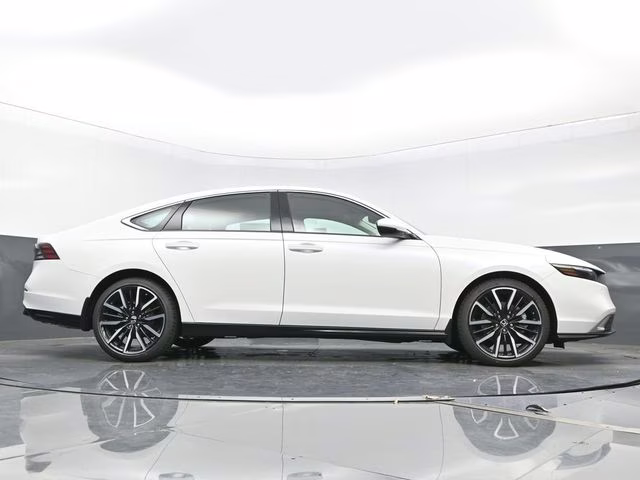 2025 Platinum White Pearl Honda Accord Hybrid Touring FWD Sedan