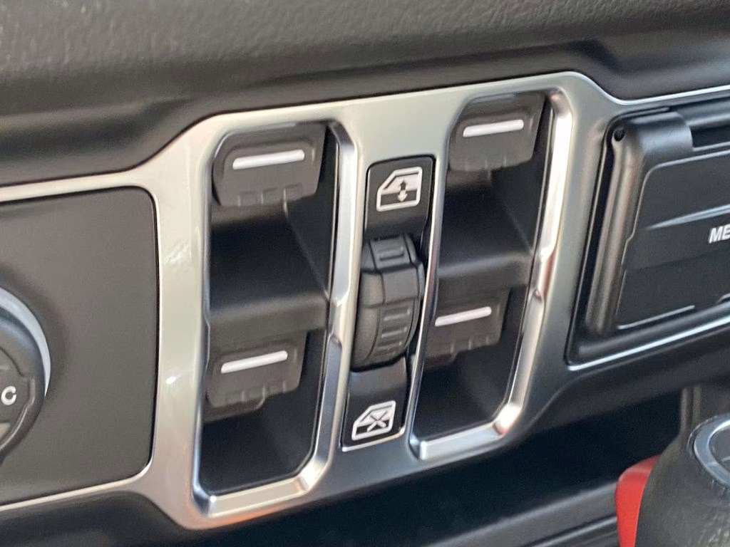 2026 granite crystal metallic clearcoat Jeep Wrangler Sport 4X4 SUV