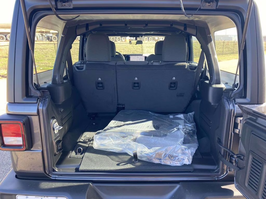 2026 granite crystal metallic clearcoat Jeep Wrangler Sport 4X4 SUV