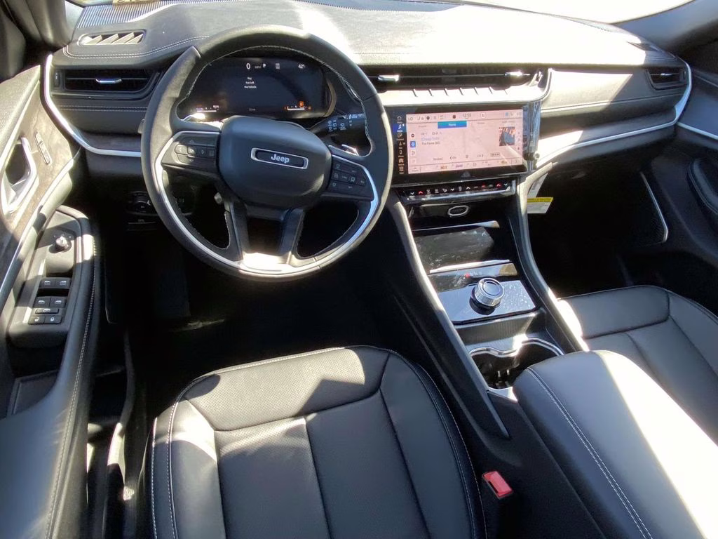 2026 Baltic Gray Metallic Clearcoat Jeep Grand Cherokee Limited RWD SUV