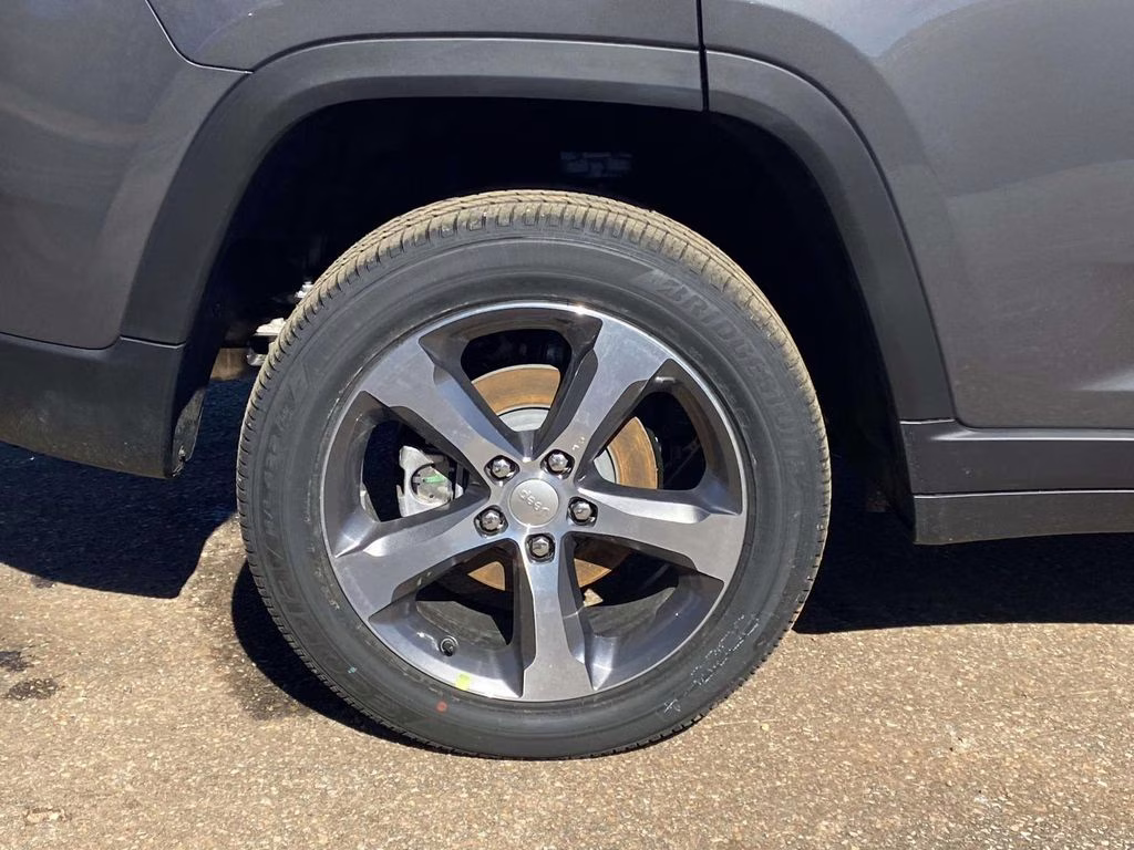 2026 Baltic Gray Metallic Clearcoat Jeep Grand Cherokee Limited RWD SUV