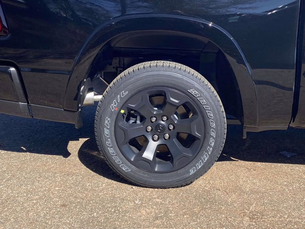 2026 Diamond Black Crystal Pearlcoat Ram 1500 Big Horn/Lone Star 4X4 Truck