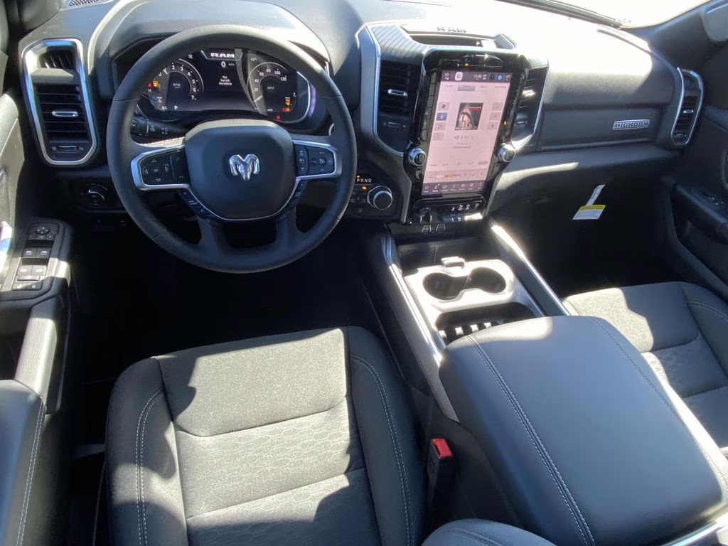 2026 Diamond Black Crystal Pearlcoat Ram 1500 Big Horn/Lone Star 4X4 Truck