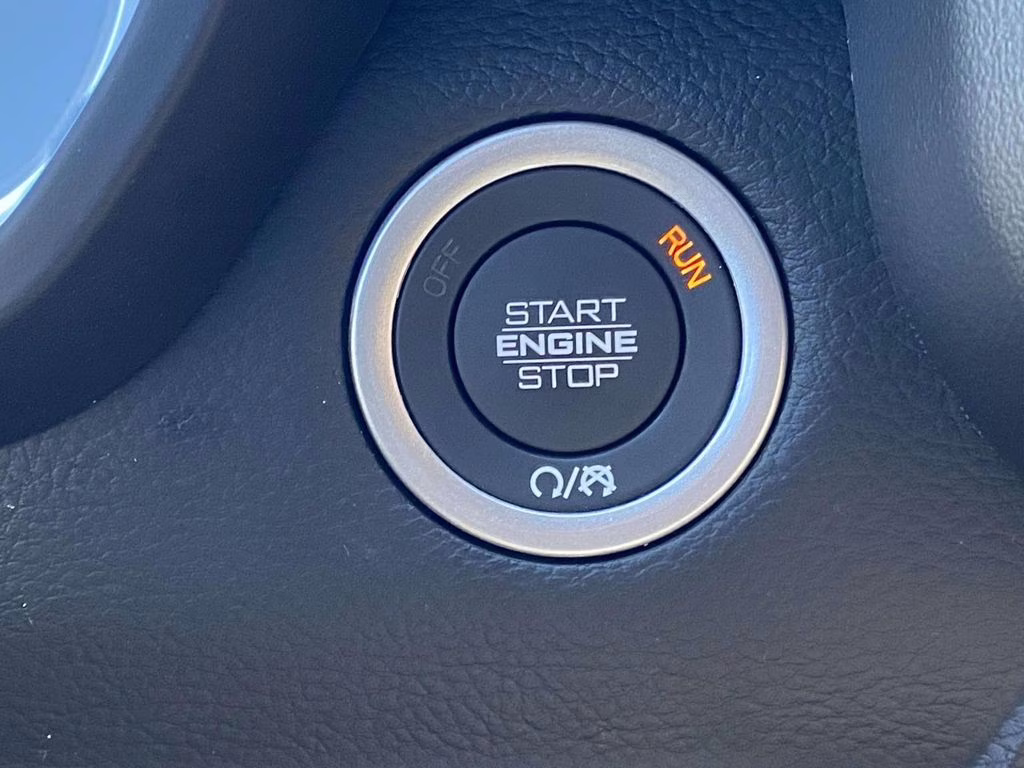 2026 Diamond Black Crystal Pearlcoat Ram 1500 Big Horn/Lone Star 4X4 Truck