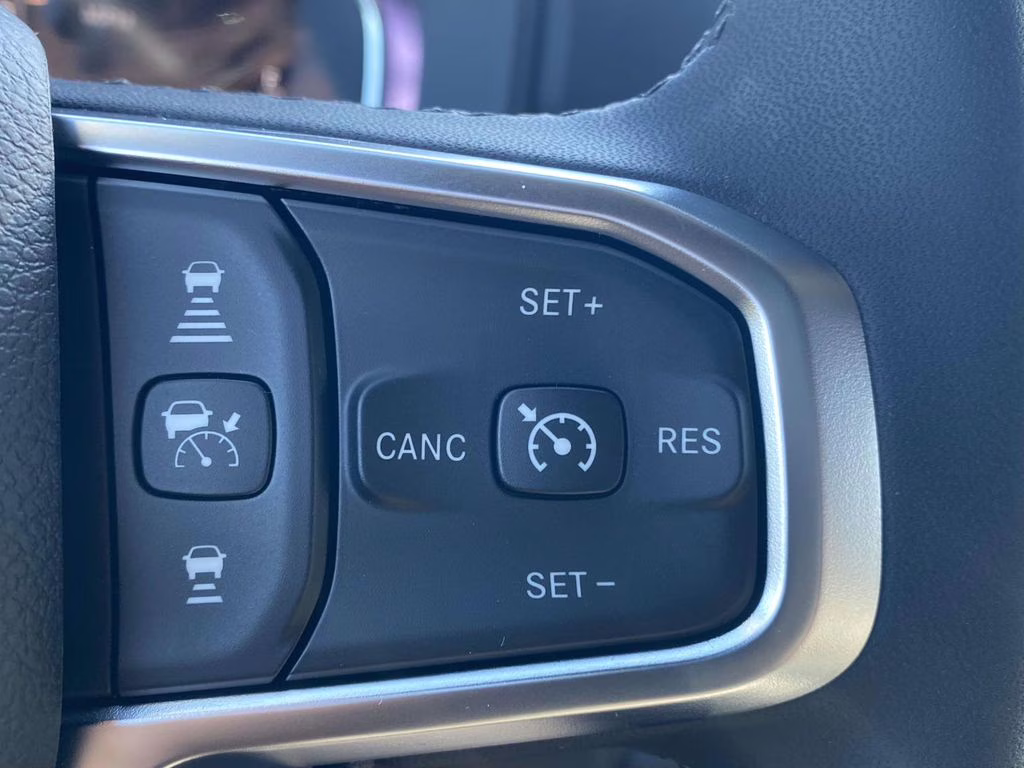 2026 Diamond Black Crystal Pearlcoat Ram 1500 Big Horn/Lone Star 4X4 Truck