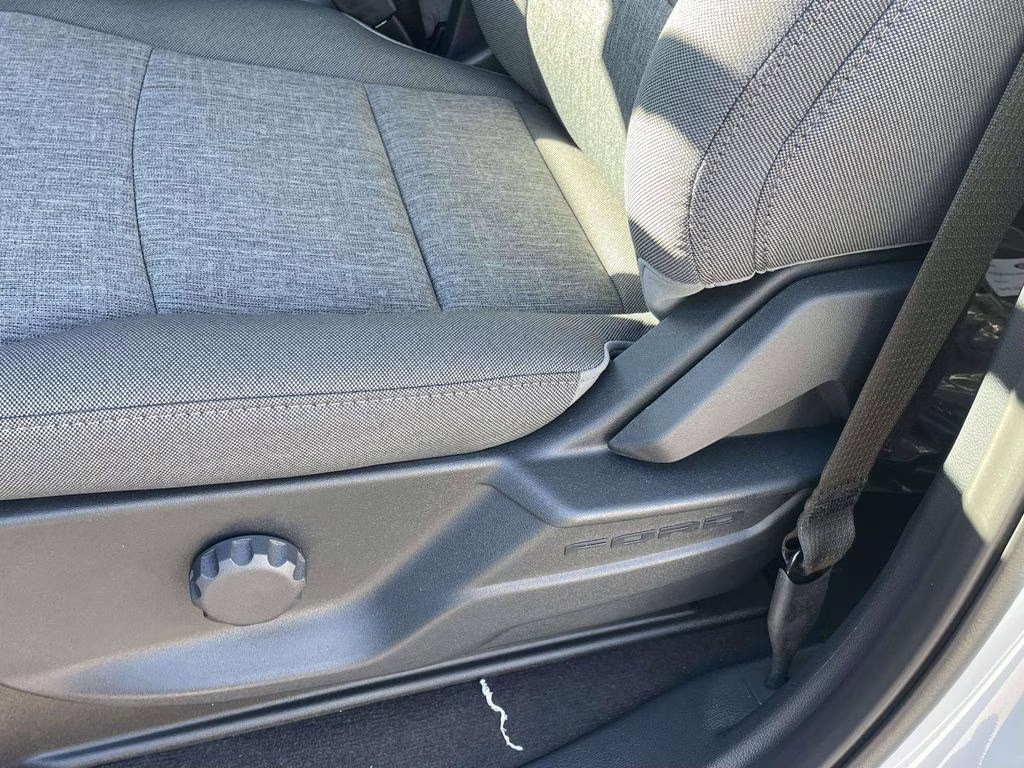 2026 Avalanche Ford Super Duty F-250 SRW XL 4X4 Truck