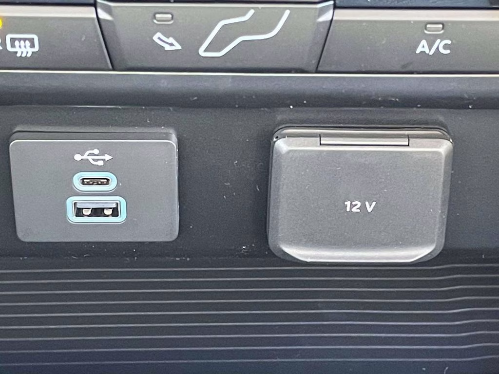 2026 Avalanche Ford Super Duty F-250 SRW XL 4X4 Truck