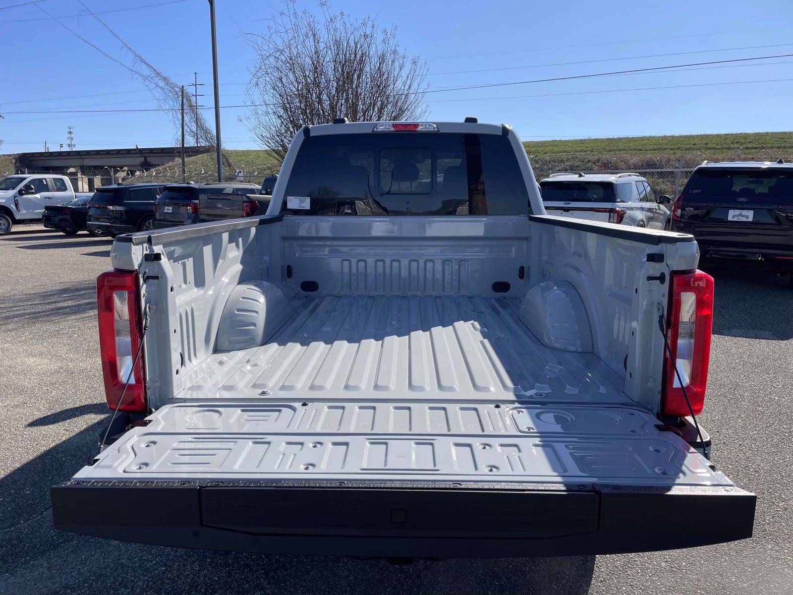 2026 Avalanche Ford Super Duty F-250 SRW XL 4X4 Truck