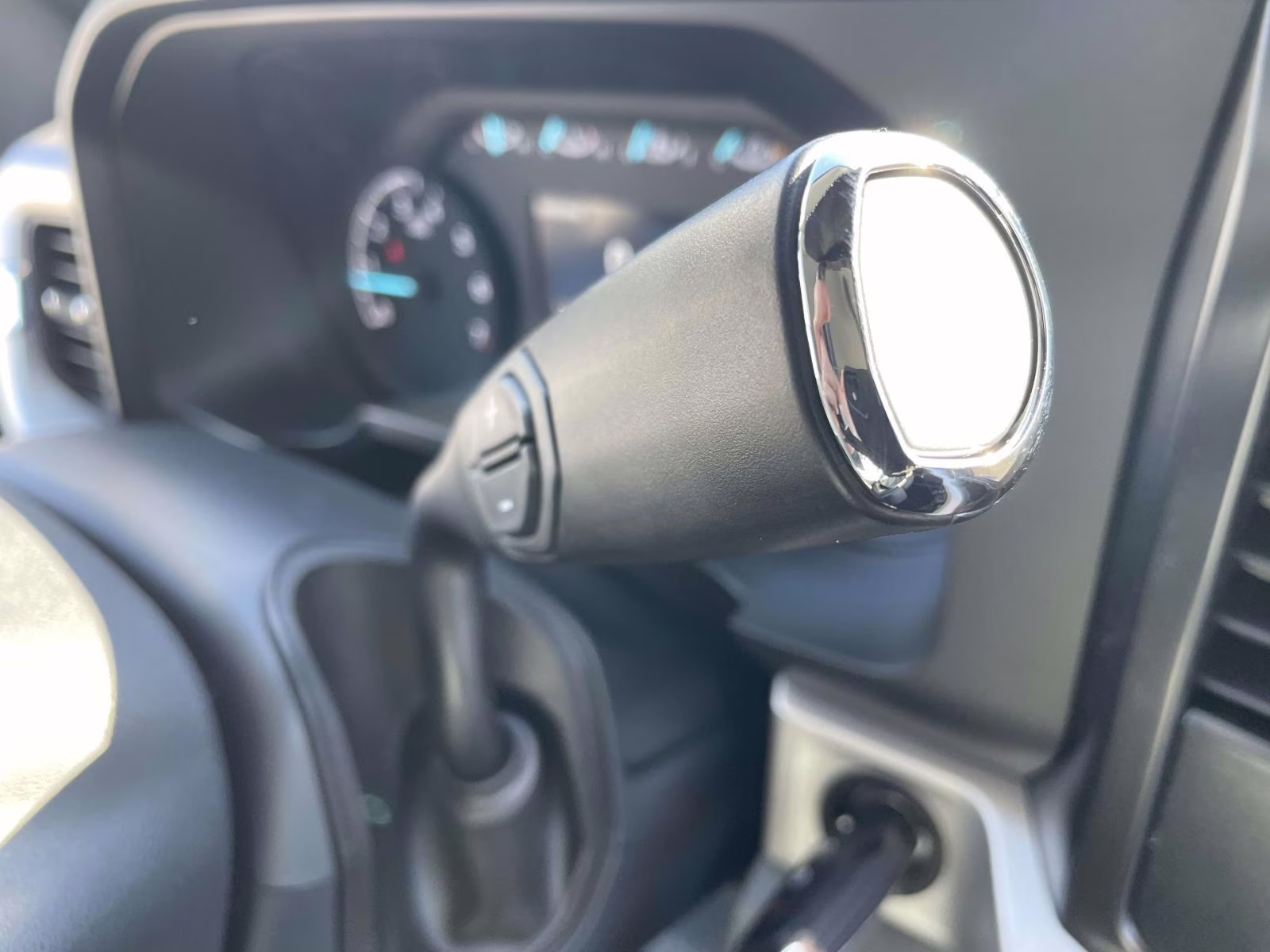 2026 Avalanche Ford Super Duty F-250 SRW XL 4X4 Truck