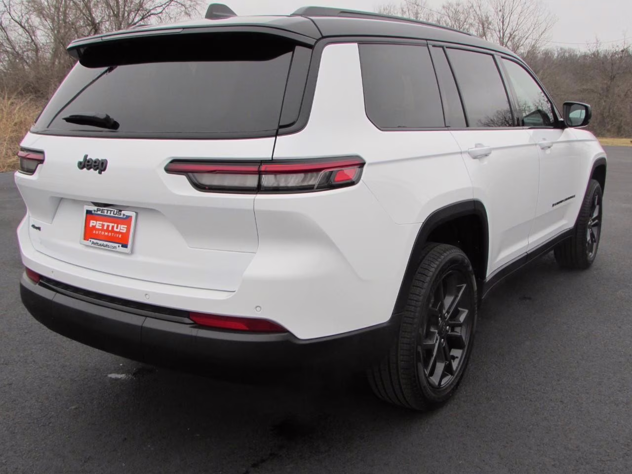 2025 Bright White Clearcoat Jeep Grand Cherokee L Limited 4X4 SUV