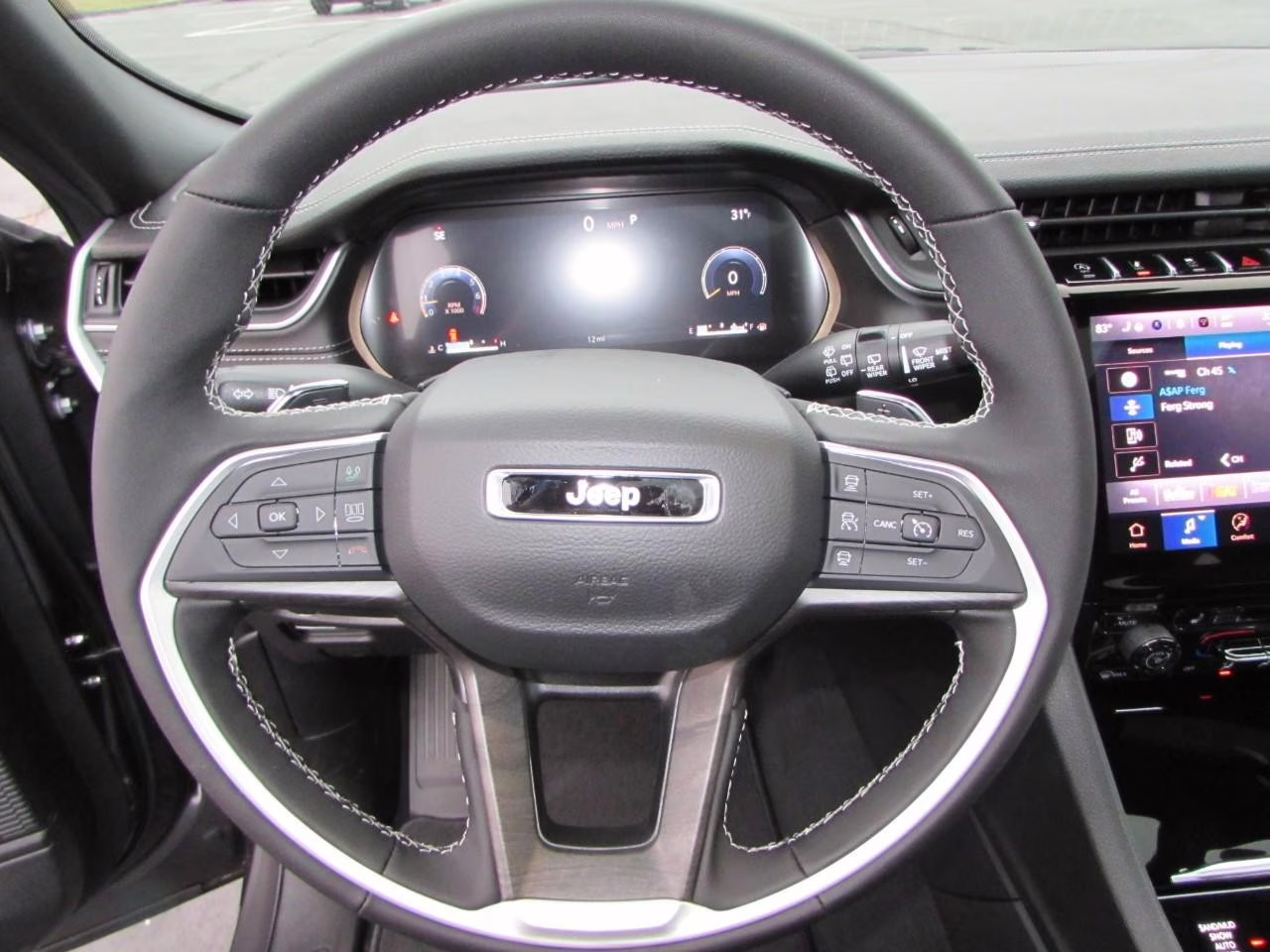 2025 Baltic Gray Metallic Clearcoat Jeep Grand Cherokee L Limited 4X4 SUV