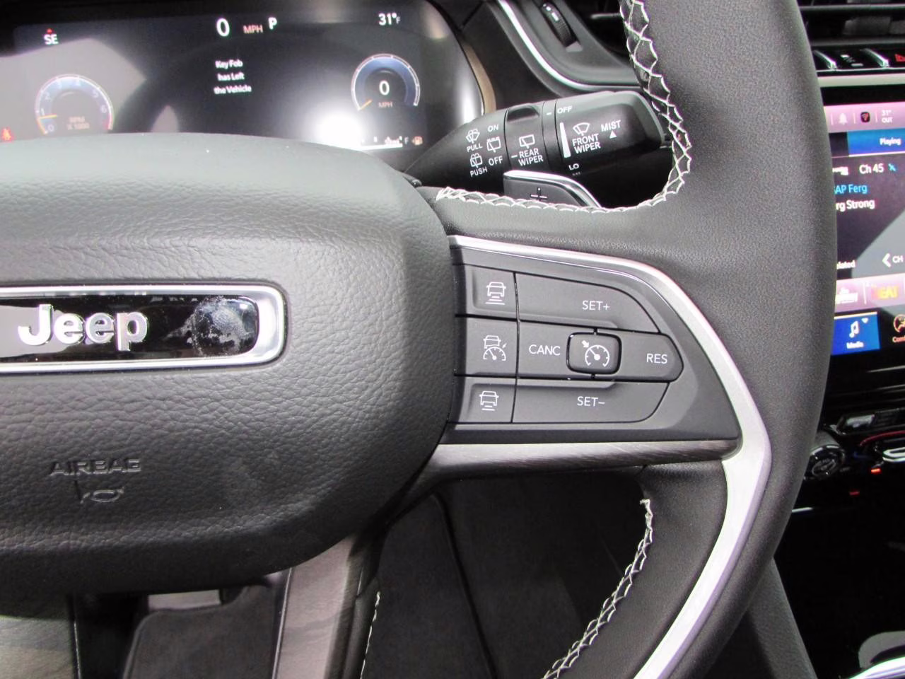 2025 Baltic Gray Metallic Clearcoat Jeep Grand Cherokee L Limited 4X4 SUV