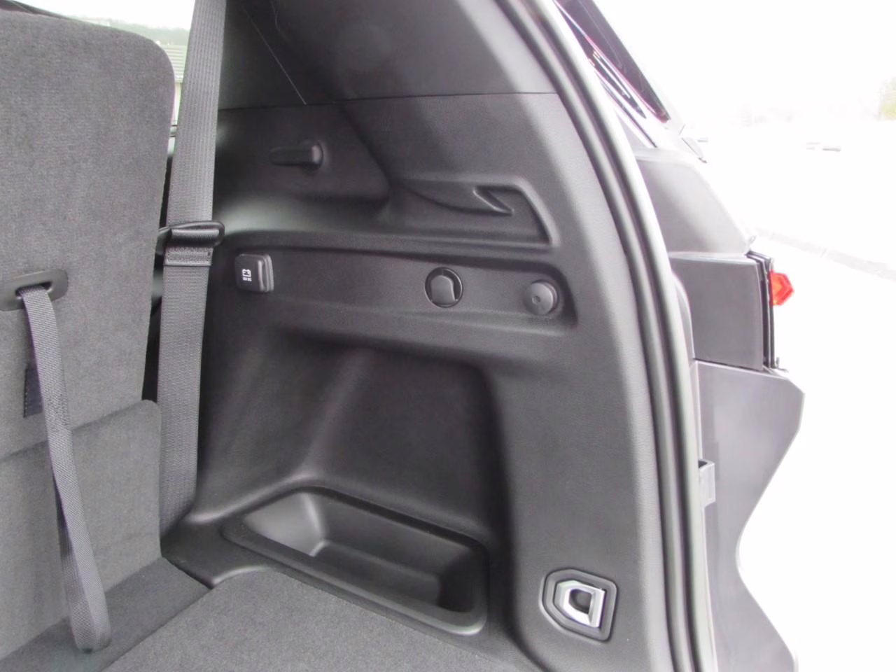 2025 Baltic Gray Metallic Clearcoat Jeep Grand Cherokee L Limited 4X4 SUV