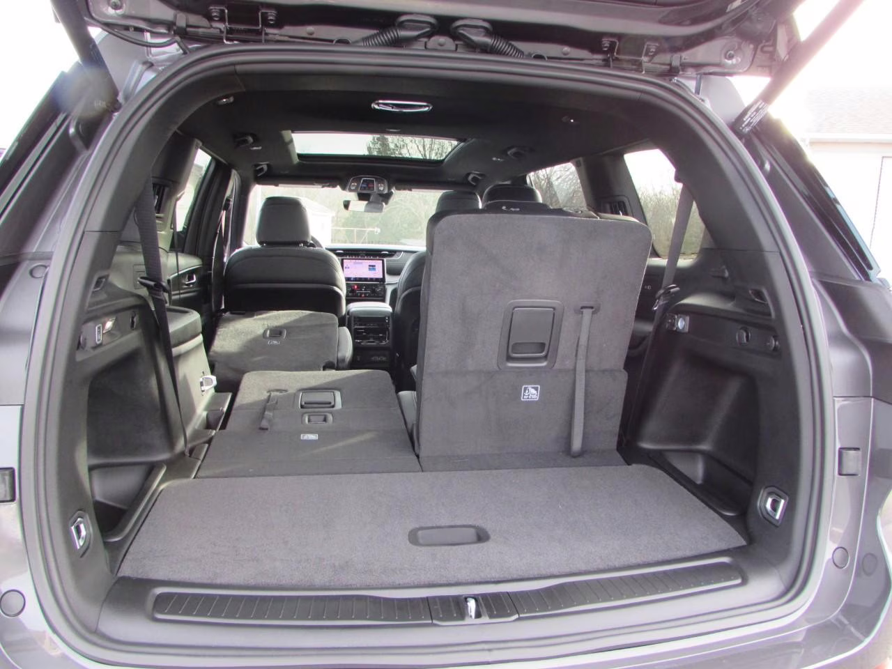 2025 Baltic Gray Metallic Clearcoat Jeep Grand Cherokee L Limited 4X4 SUV