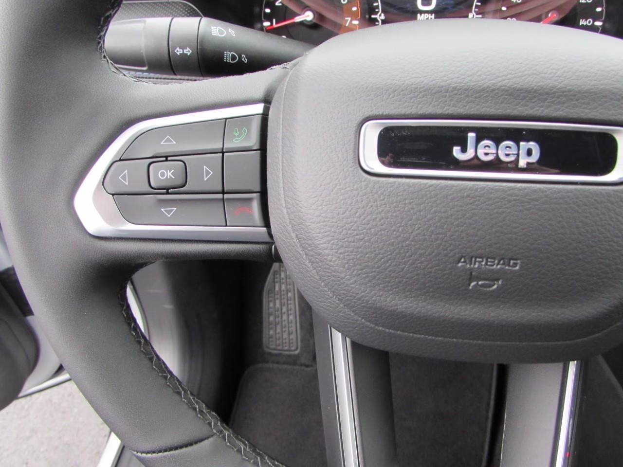 2026 Silver Zynith Metallic Clearcoat Jeep Compass Latitude 4X4 SUV