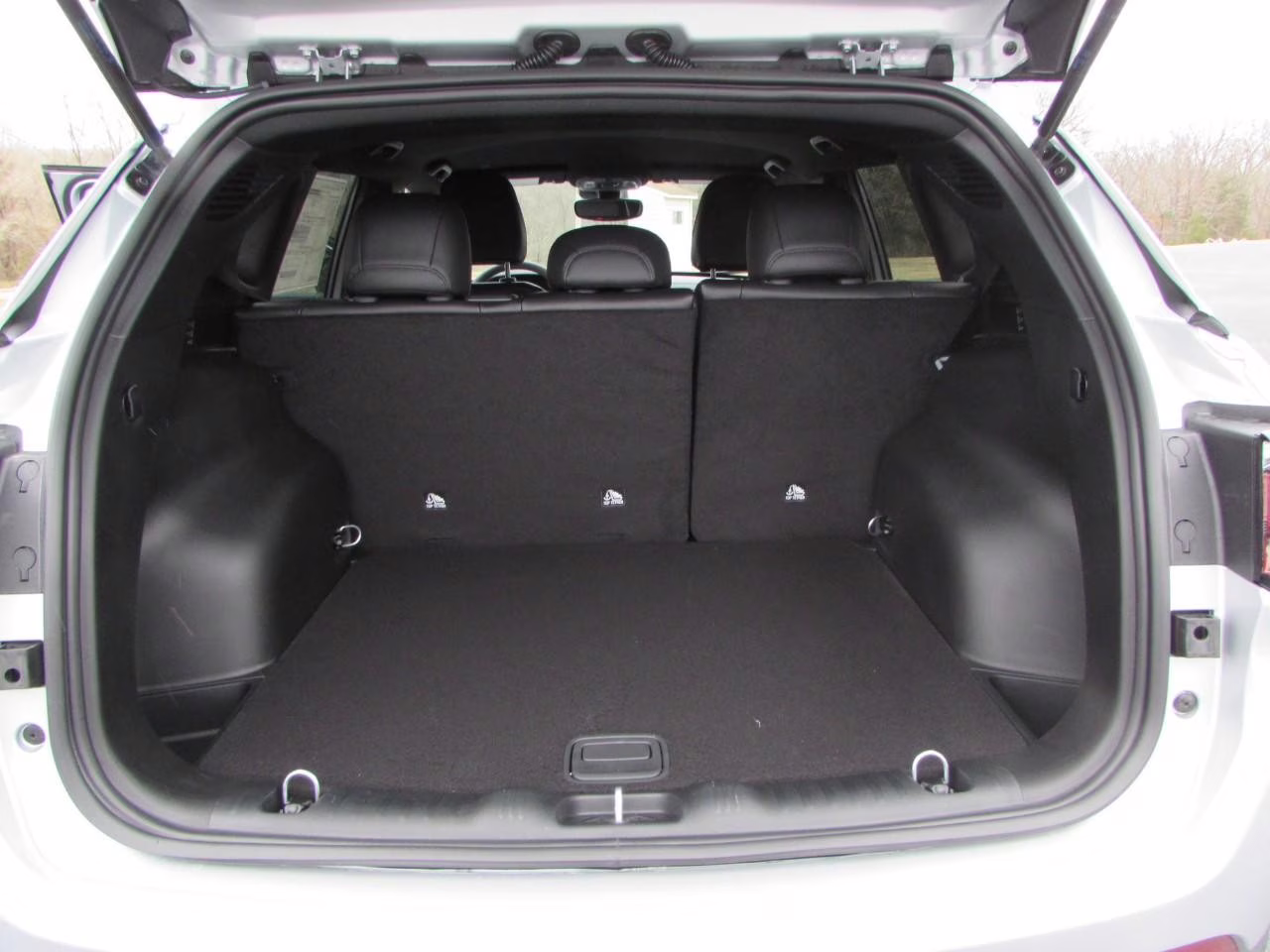 2026 Silver Zynith Metallic Clearcoat Jeep Compass Latitude 4X4 SUV