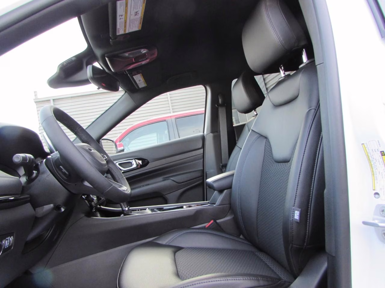 2026 Bright White Clearcoat Jeep Compass Latitude 4X4 SUV