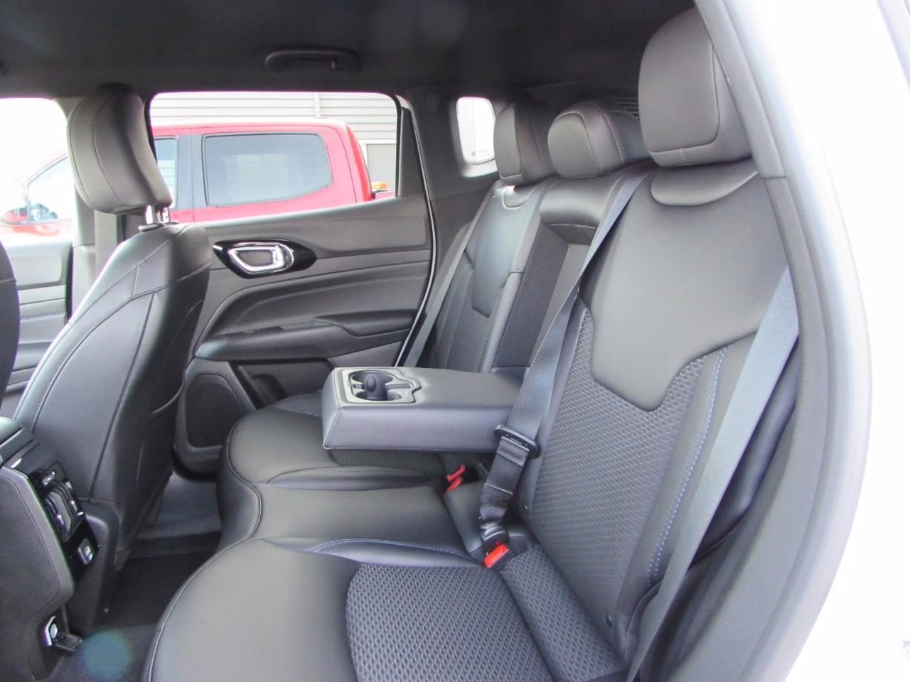 2026 Bright White Clearcoat Jeep Compass Latitude 4X4 SUV