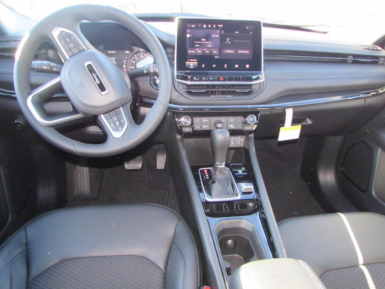 2026 Bright White Clearcoat Jeep Compass Latitude 4X4 SUV