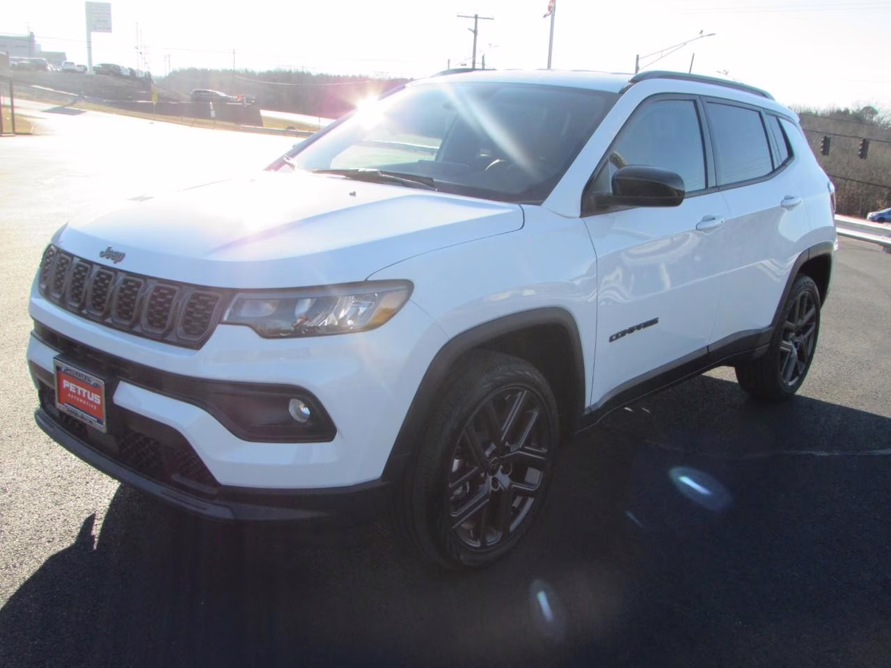 2026 Bright White Clearcoat Jeep Compass Latitude 4X4 SUV