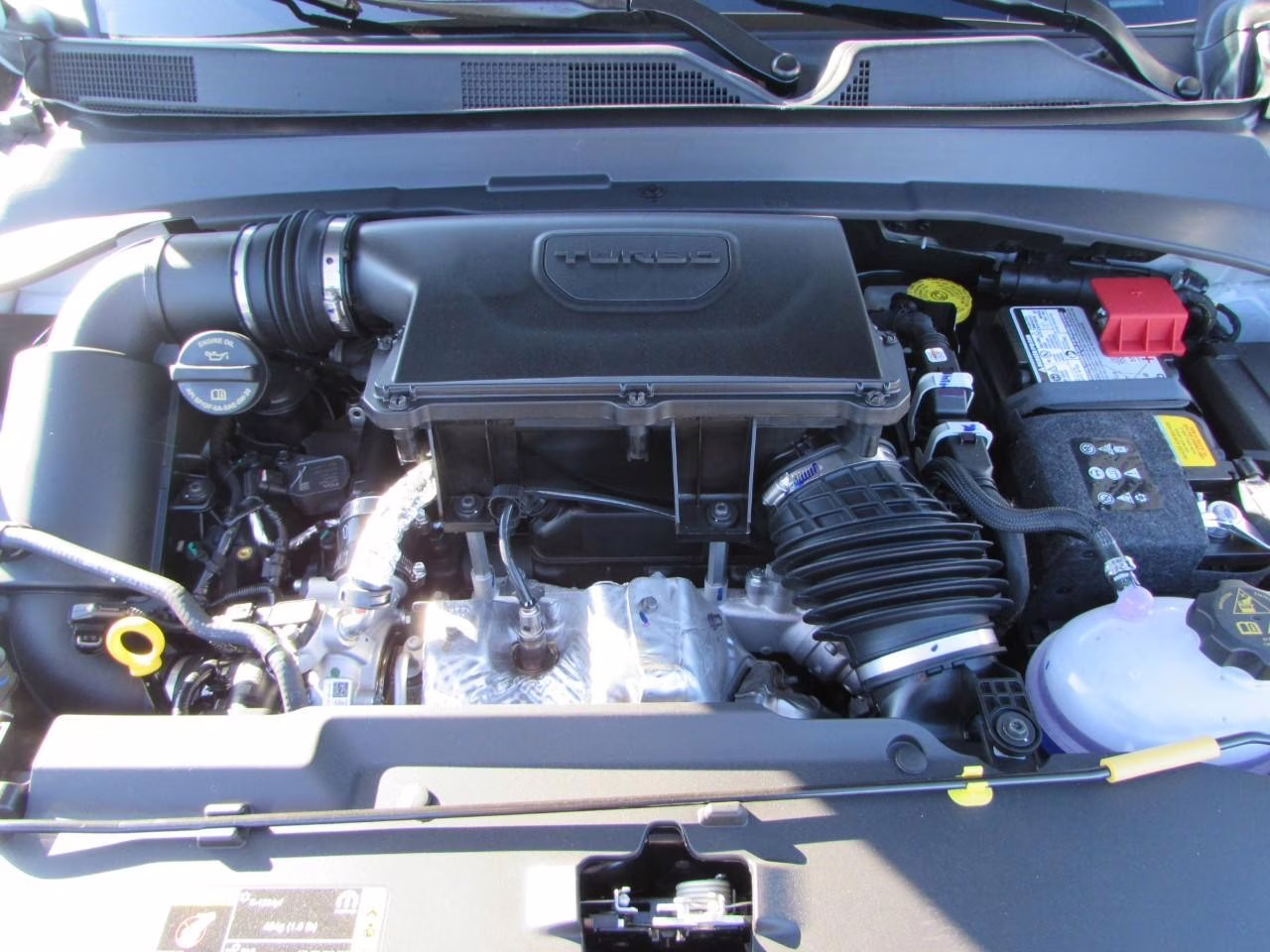 2026 Bright White Clearcoat Jeep Compass Latitude 4X4 SUV