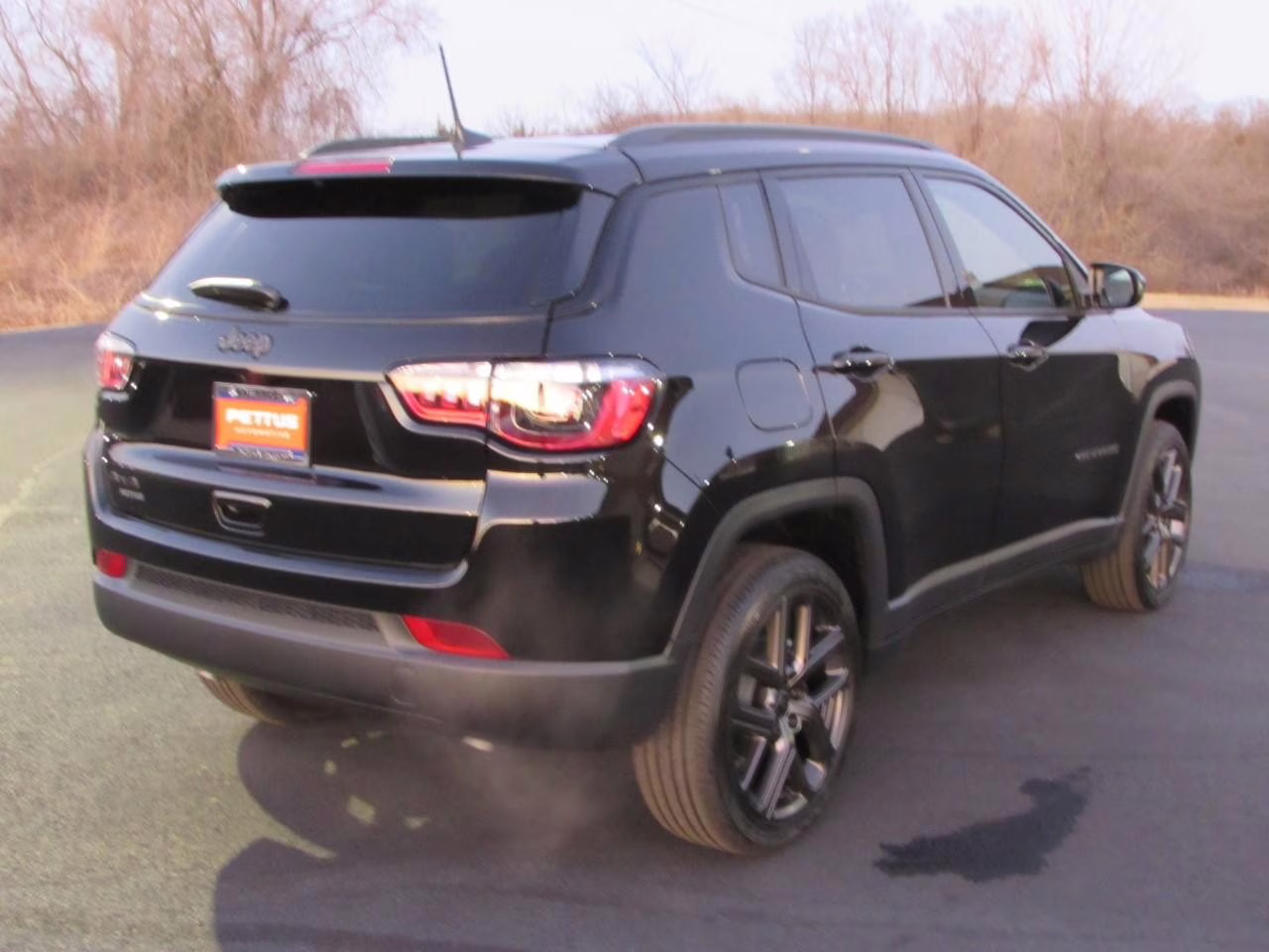 2026 Diamond Black Crystal Pearlcoat Jeep Compass Latitude 4X4 SUV