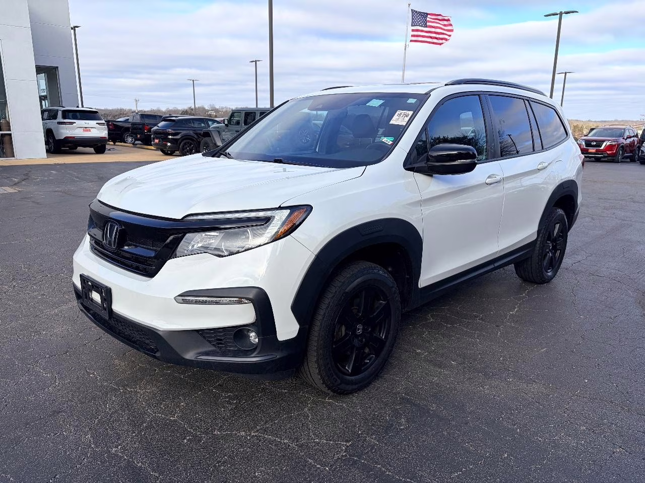 2022 Platinum White Pearl Honda Pilot TrailSport AWD SUV