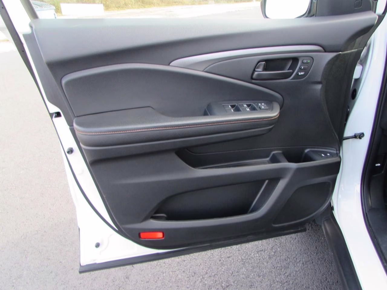 2022 Platinum White Pearl Honda Pilot TrailSport AWD SUV