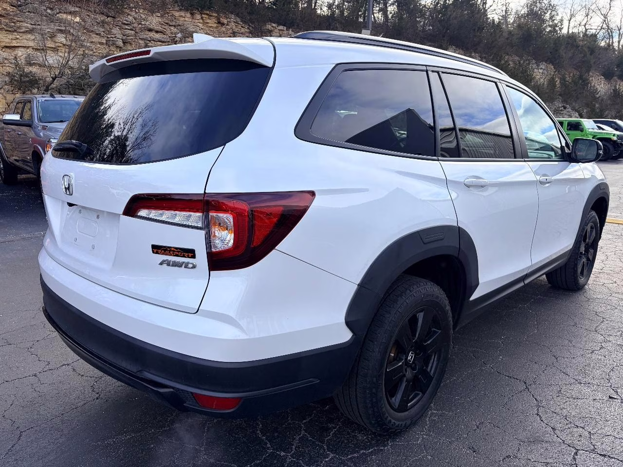 2022 Platinum White Pearl Honda Pilot TrailSport AWD SUV