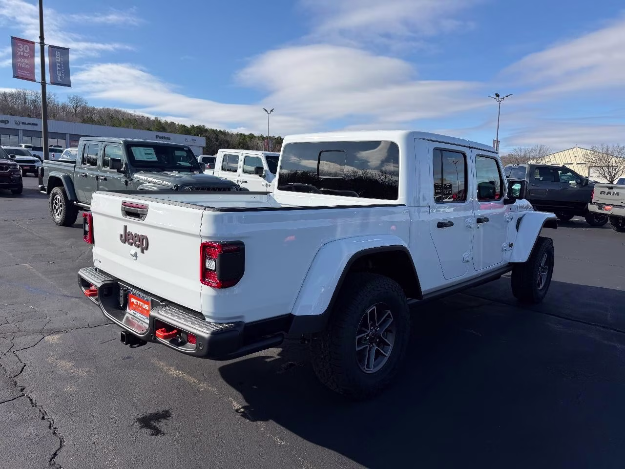 2026 Bright White Clearcoat Jeep Gladiator Mojave 4X4 Truck