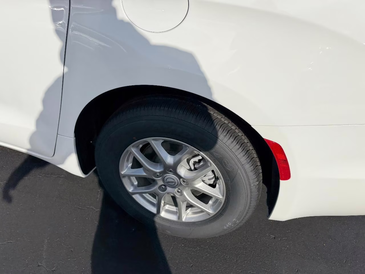 2026 Bright White Clearcoat Chrysler Pacifica Select FWD Van