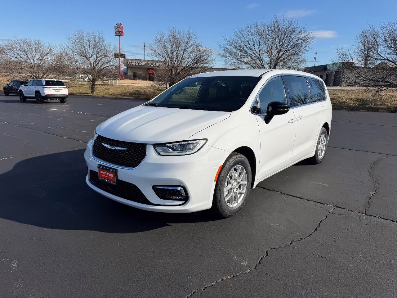 2026 Bright White Clearcoat Chrysler Pacifica Select FWD Van