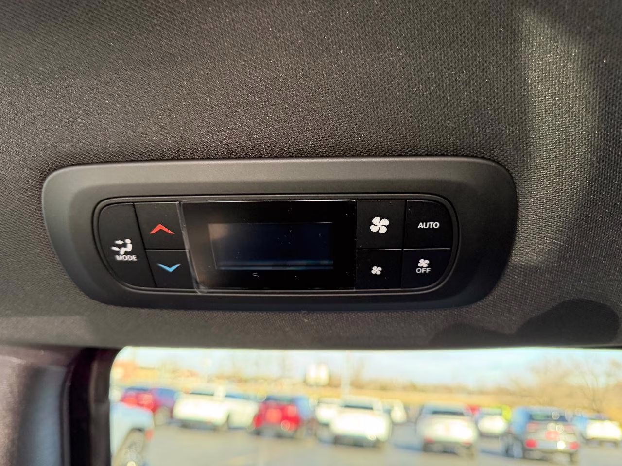 2026 Diamond Black Crystal Pearlcoat Chrysler Pacifica Select FWD Van