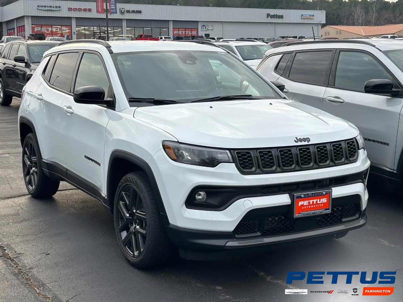 2026 Bright White Clearcoat Jeep Compass Latitude 4X4 SUV