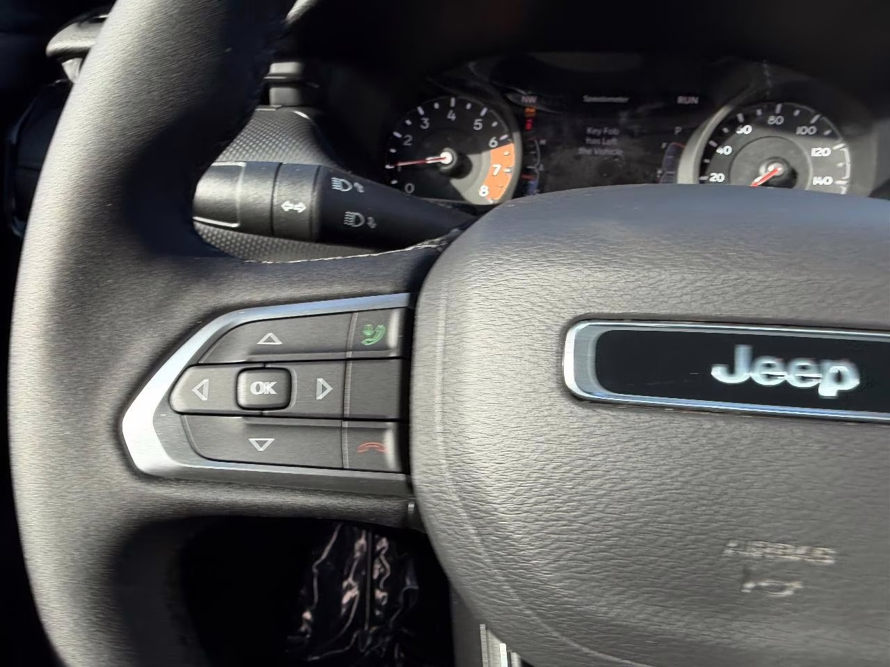 2026 Bright White Clearcoat Jeep Compass Latitude 4X4 SUV