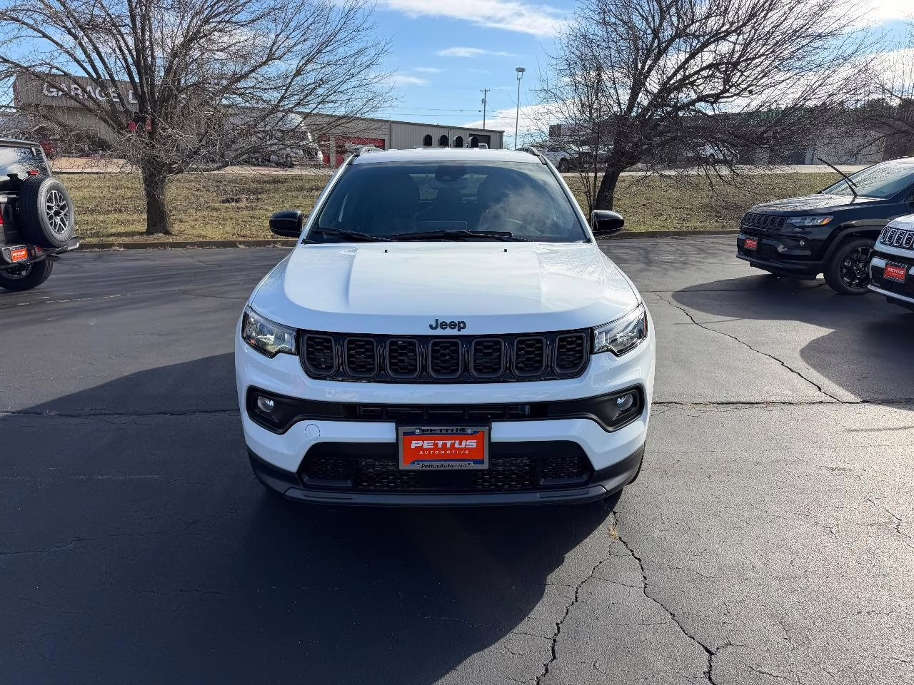2026 Bright White Clearcoat Jeep Compass Latitude 4X4 SUV