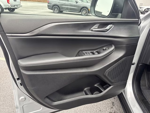 2025 Silver Zynith Jeep Grand Cherokee L Laredo X RWD SUV