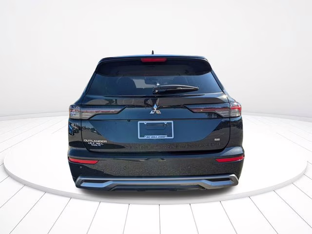 2026 Black Diamond Mitsubishi Outlander SE FWD SUV