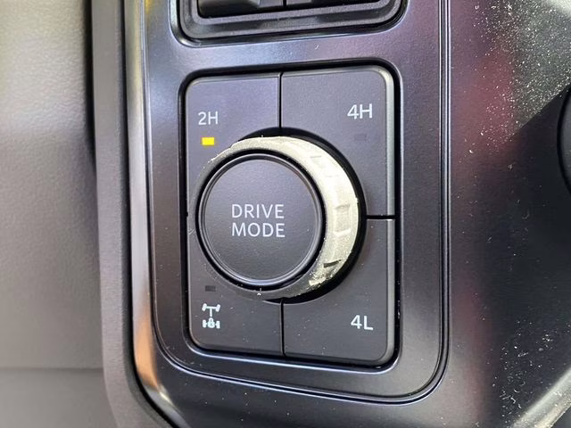 2026 Oxford White Ford Super Duty F-250 SRW XL 4X4 Truck