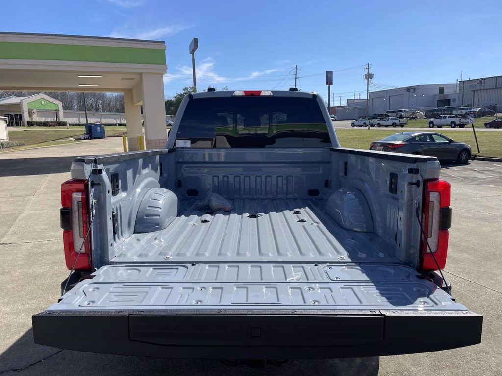 2026 Glacier Gray Metallic Tri-Coat Ford Super Duty F-250 SRW Platinum 4X4 Truck