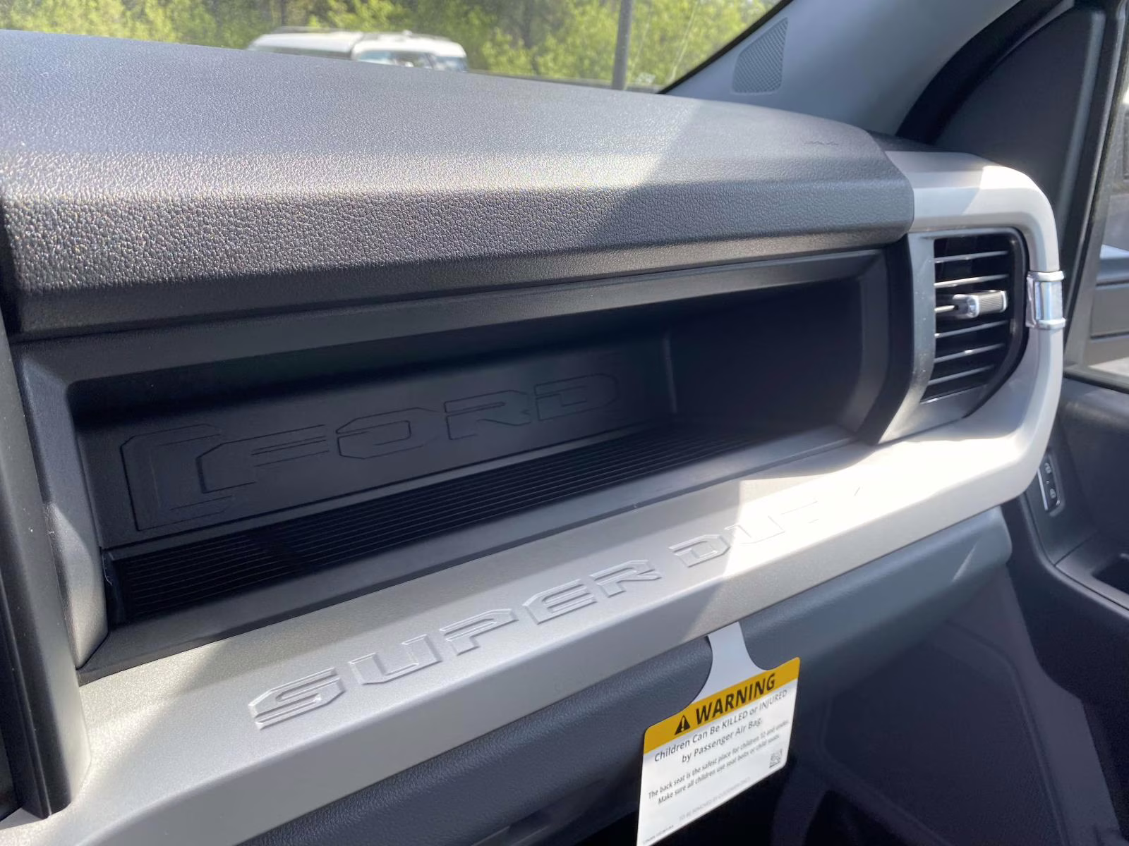 2026 Oxford White Ford Super Duty F-250 SRW XL 4X4 Truck