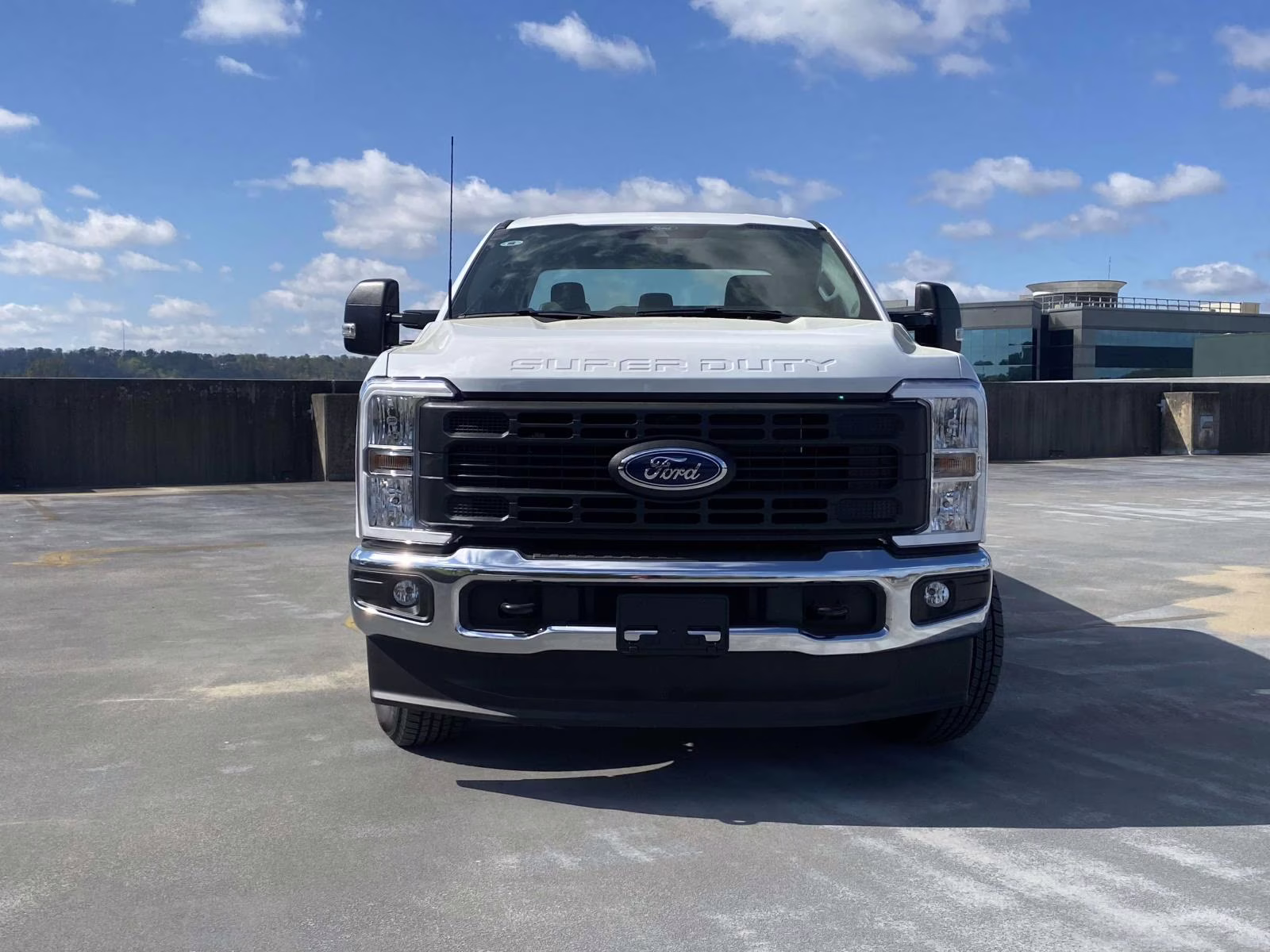 2026 Oxford White Ford Super Duty F-250 SRW XL 4X4 Truck