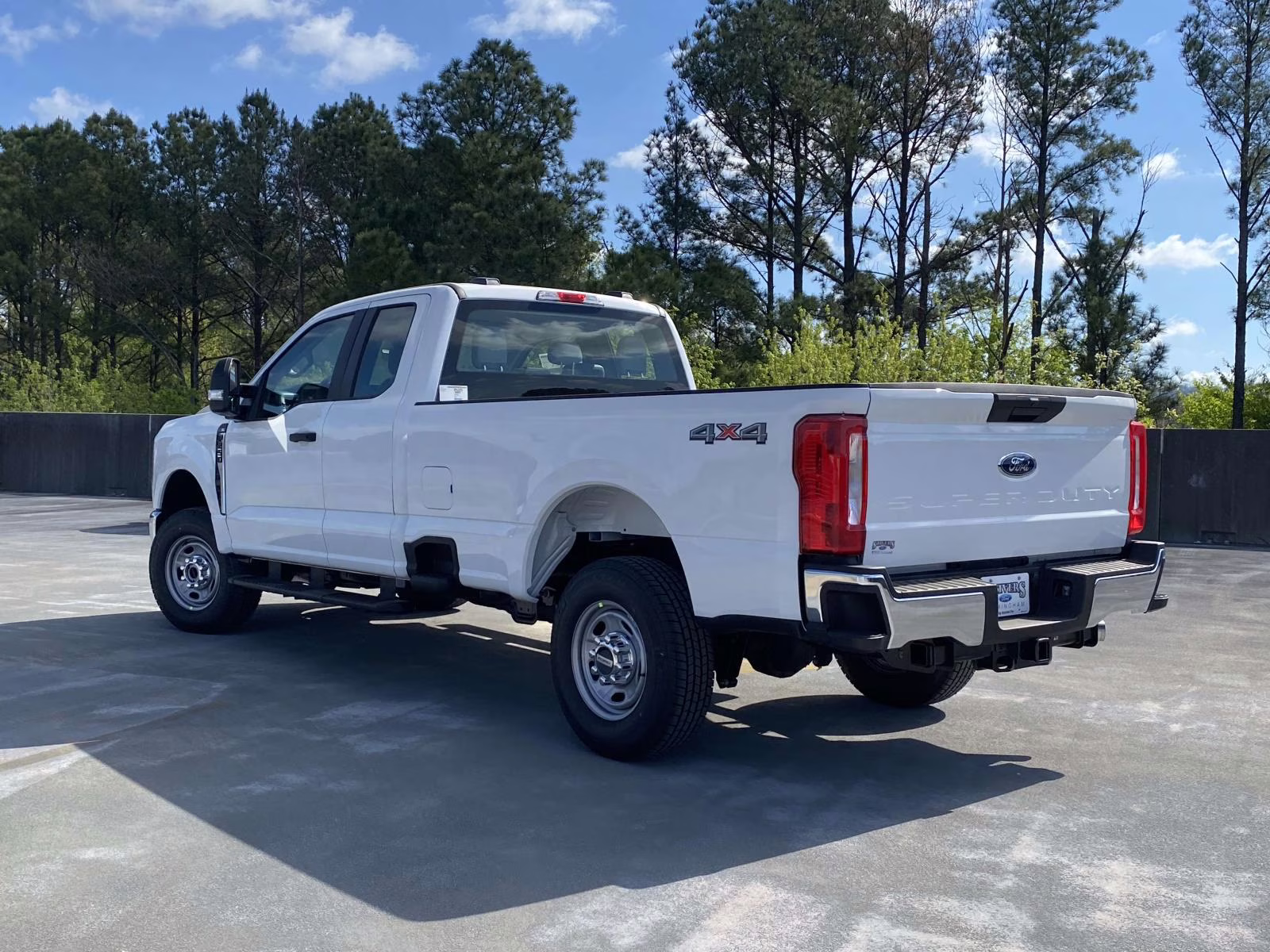 2026 Oxford White Ford Super Duty F-250 SRW XL 4X4 Truck