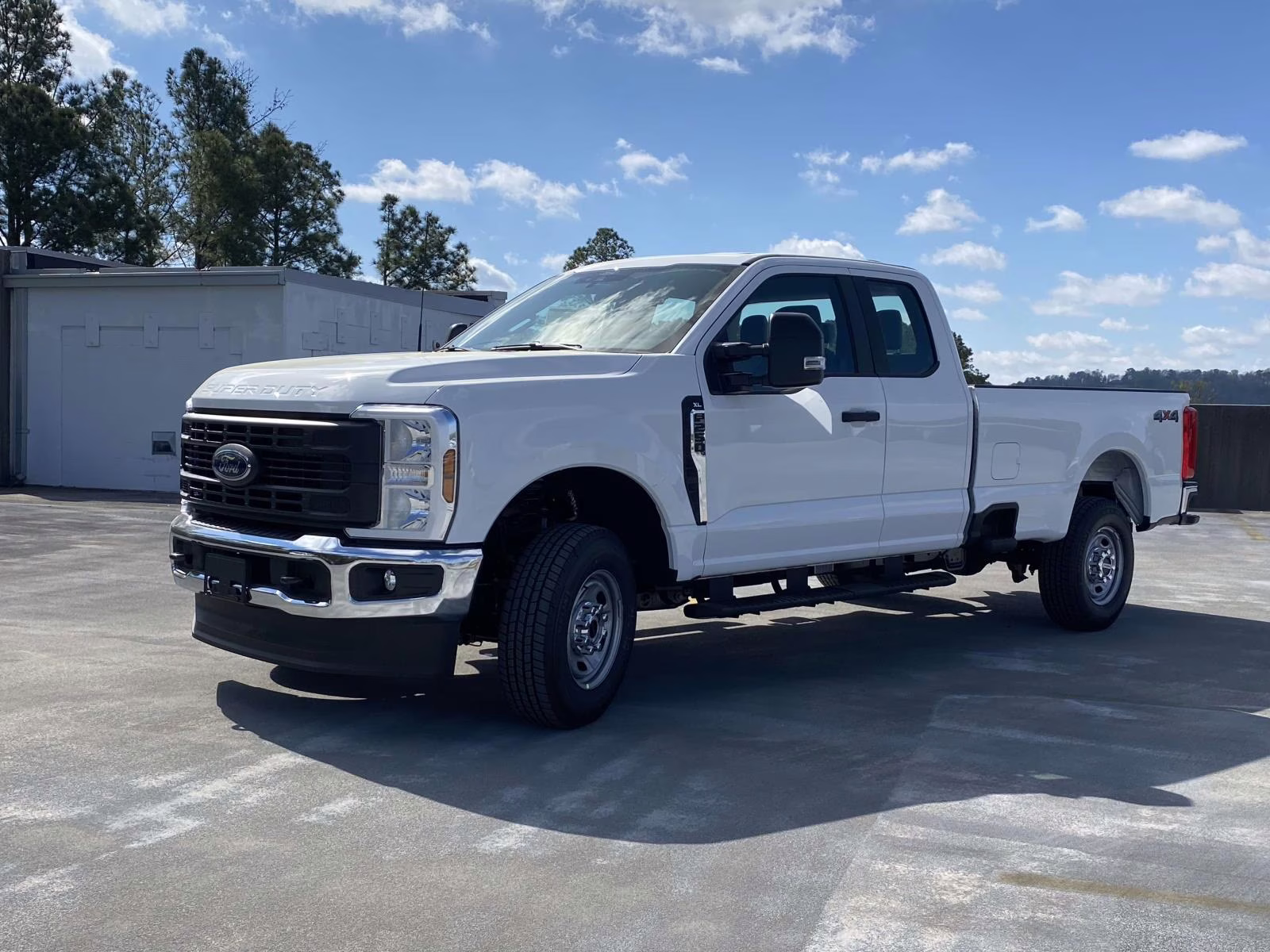 2026 Oxford White Ford Super Duty F-250 SRW XL 4X4 Truck