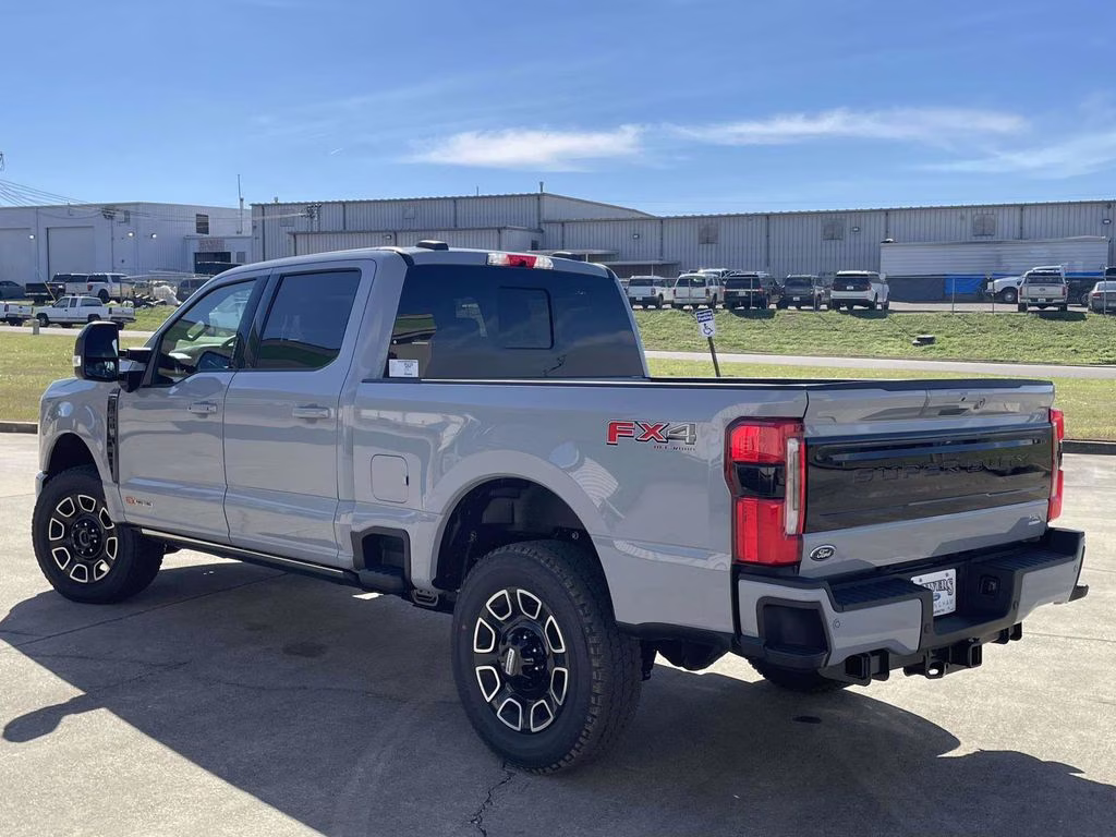 2026 Glacier Gray Metallic Tri-Coat Ford Super Duty F-250 SRW Platinum 4X4 Truck